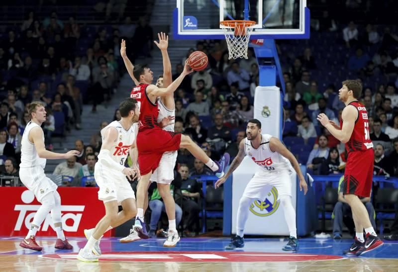 Las imágenes que nos ha dejado la derrota del CAI Zaragoza frente al Real Madrid (96-84)