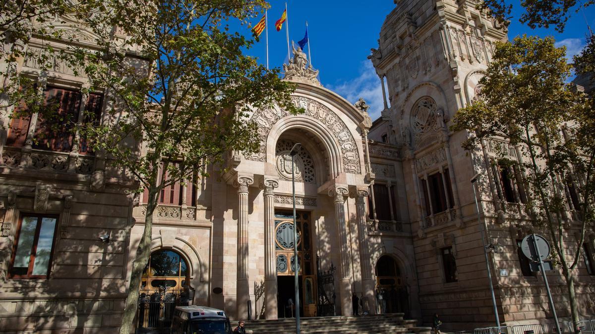 Façana del Tribunal Superior de Justícia de Catalunya