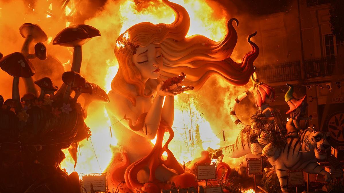 Las Fallas 2025 llegan hoy a su fin con una nit de la cremà