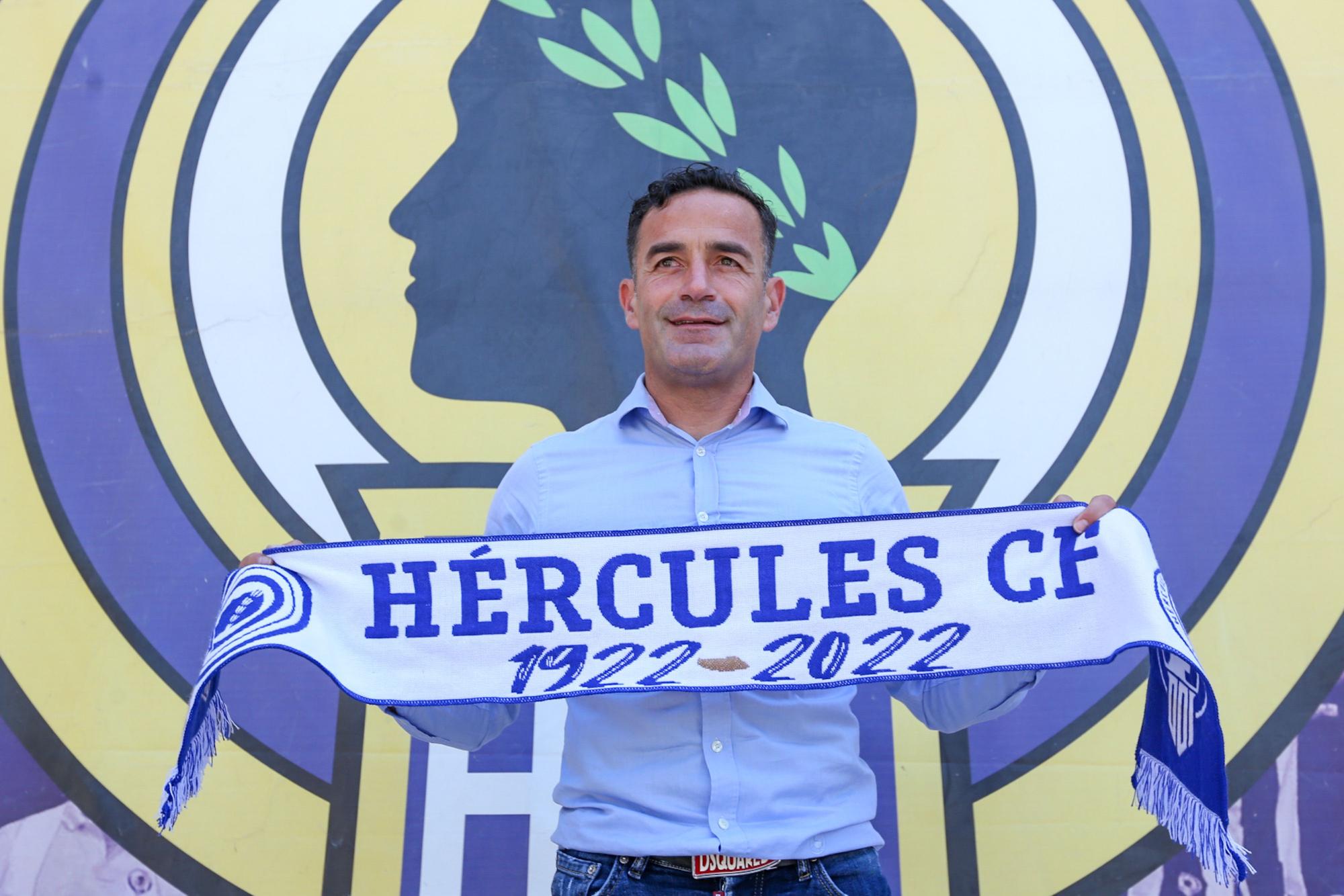 Presentación de Paco Peña como director deportivo del Hércules