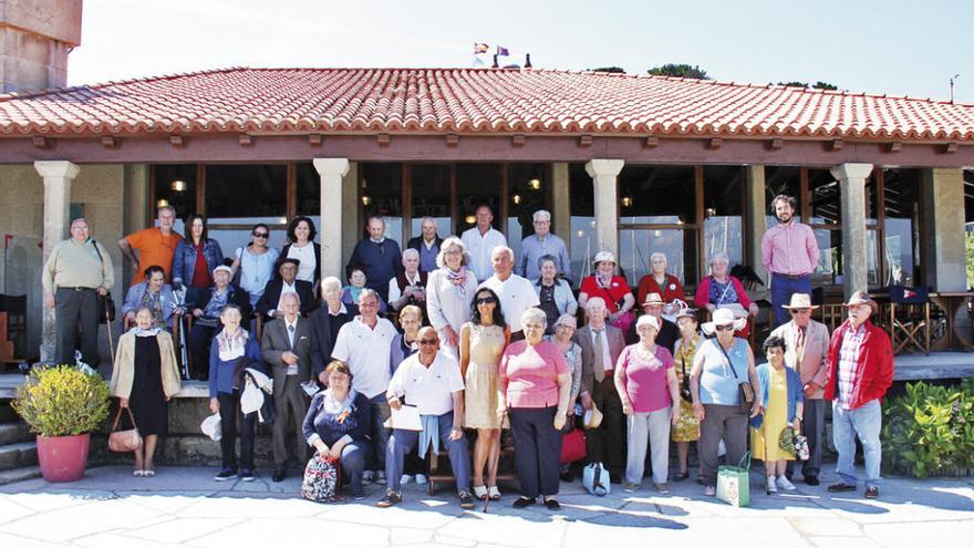 Autoridades y participantes en Amaromar. // Rosana Calvo