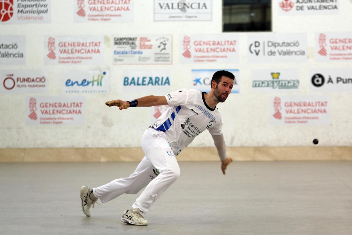 En la primera semifinal del pròxim diumenge, Pere Roc II i Héctor s’enfrontaran a Giner i Pere.  No cal dir que el cap de cartell d’esta partida és la figura local, Pere Roc II (foto)..