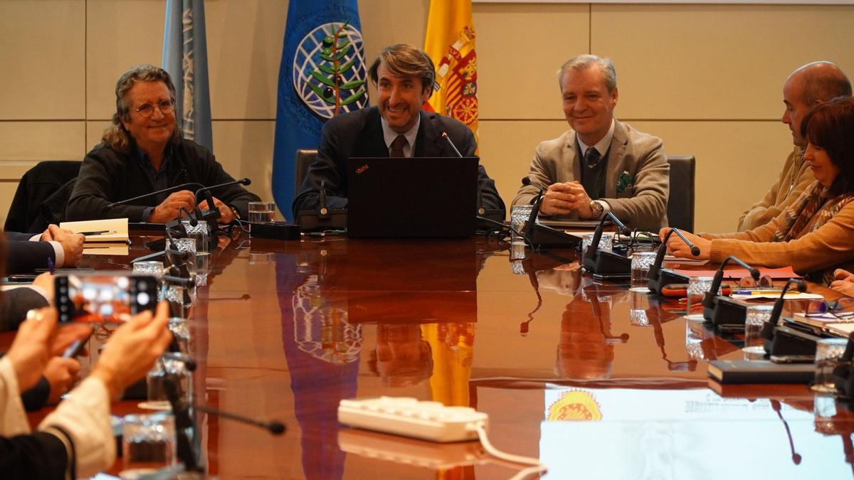 Mesa presidencial de la asamblea general de las Denominaciones de Origen de Aceite de Oliva Virgen.