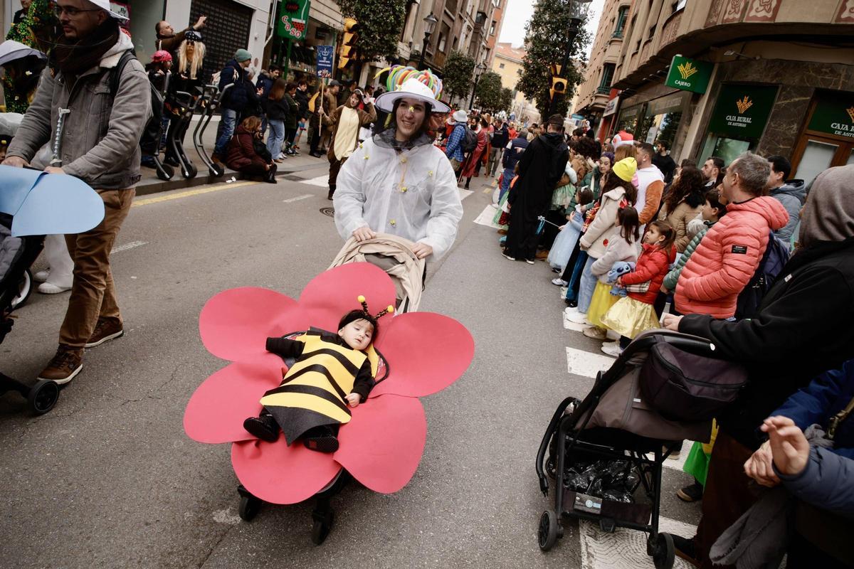El desfile infantil de Antroxu por las calles de Gijón, en imágenes