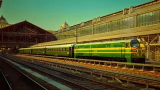 El tren histórico con nombre de rey que conduce a un Patrimonio de la Humanidad