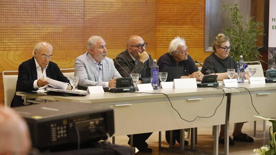 Los expertos de La Granda fían en la energía nuclear el futuro de la gran industria