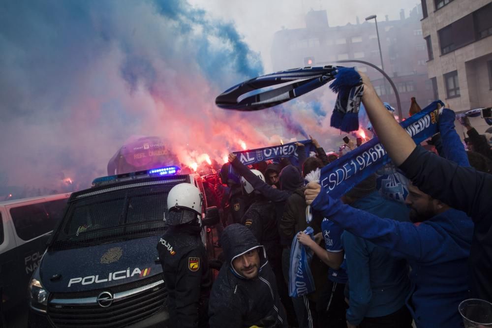 Llegada del Real Oviedo al Tartiere