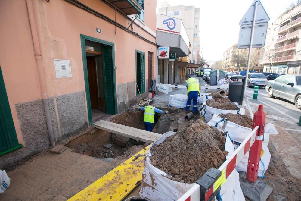 Inundación en una casa tras la rotura de tres tuberías