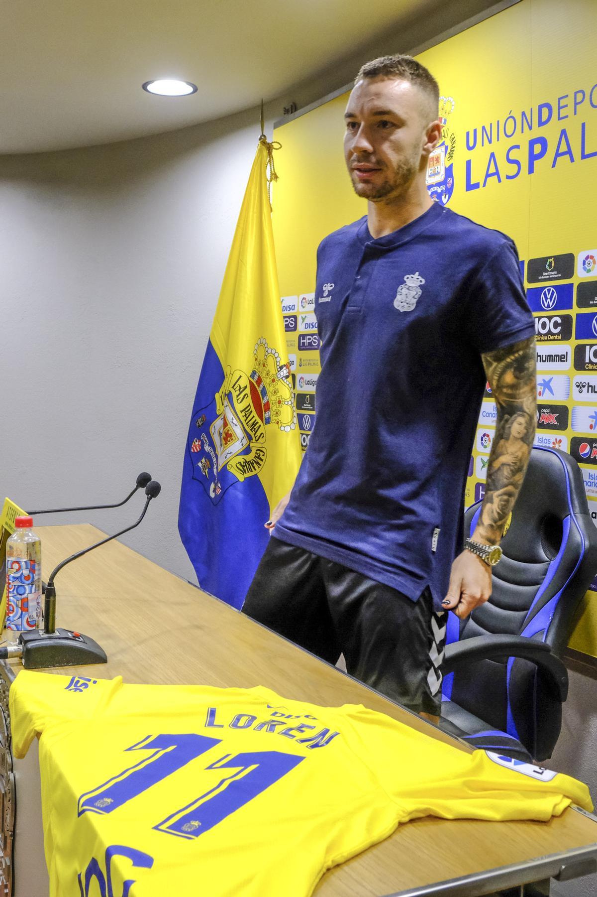Presentación de Loren, nuevo jugador de la UD Las Palmas