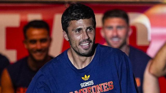Rodri, durant la festa de la selecció després de guanyar el Mundial. | AFP 7 VIA EUROPA PRESS