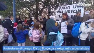 Protesta en el colegio Ría do Burgo para exigir más especialistas