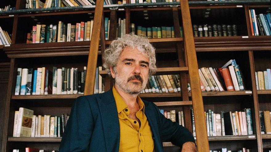 «El culto al cuerpo lleva décadas saliéndose de madre, pero hay personajes históricos, como Napoleón, a los que ya sus enemigos ridiculizaban por su estatura»