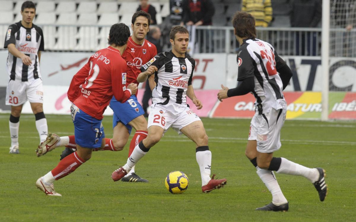 Aarón, en un partido en Segunda en enero del 2010.