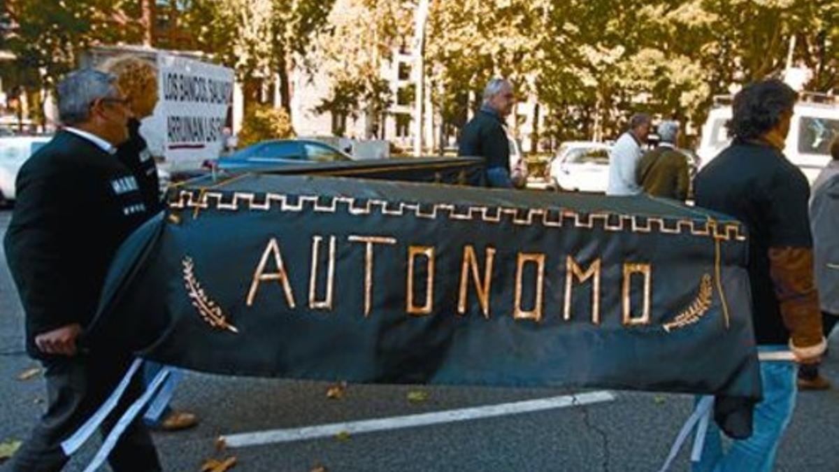 Manifestación de trabajadores autónomos delante del Congreso el pasado septiembre.