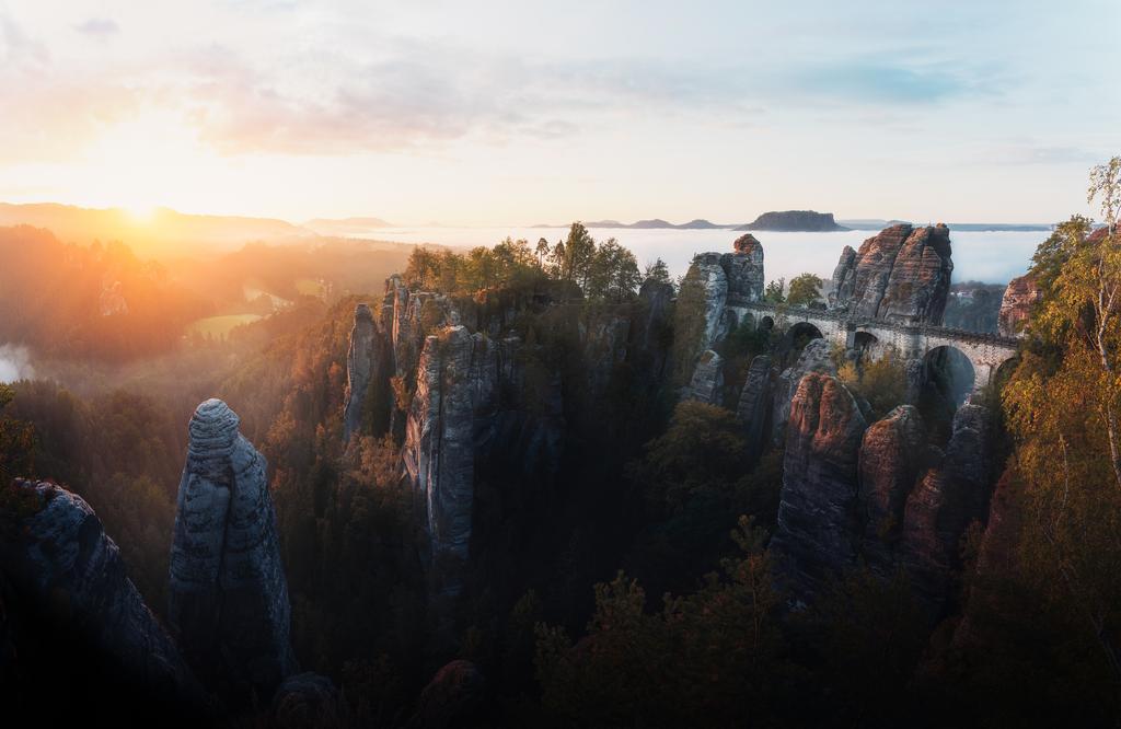Vistas del Bastei Bridge, Alemania