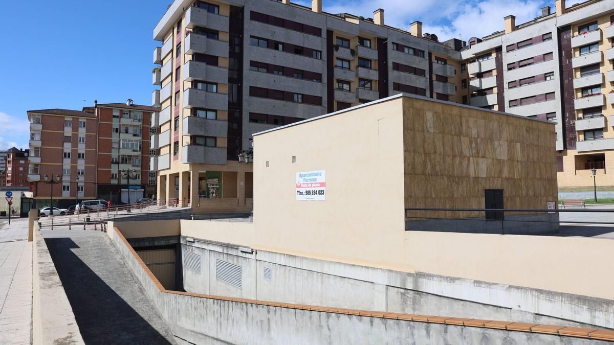 El exterior del parking de Ferreros, en Ciudad Naranco