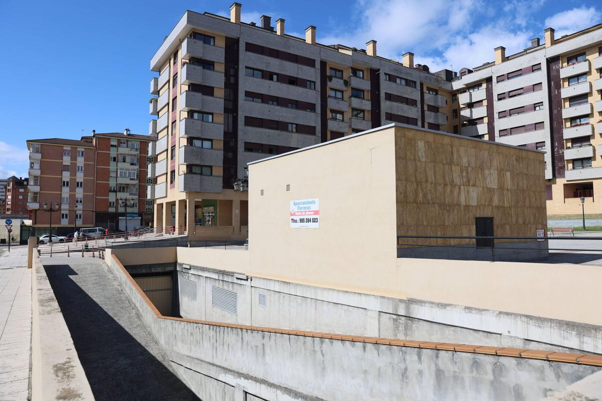 Exterior del parking de Ferreros, en Ciudad Naranco.