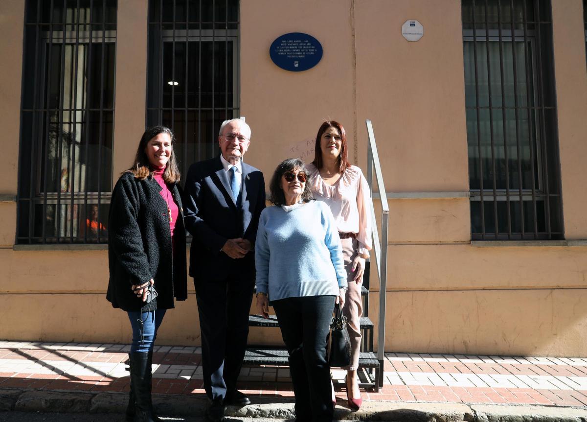 La nueva placa de 'Málaga hace historia' en honor a Pepa Flores, Marisol