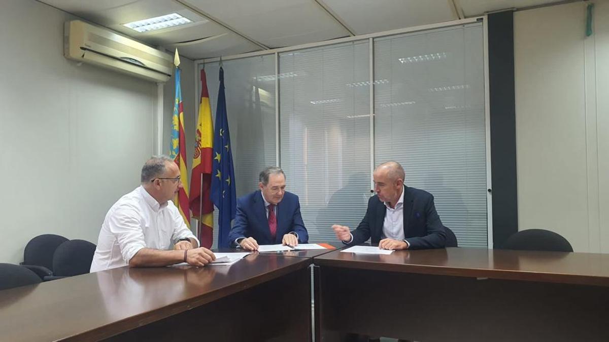 El alcalde, Wences Alós y el edil de Movilidad Urbana se reunieron con el secretario autonómico de Infraestructuras.
