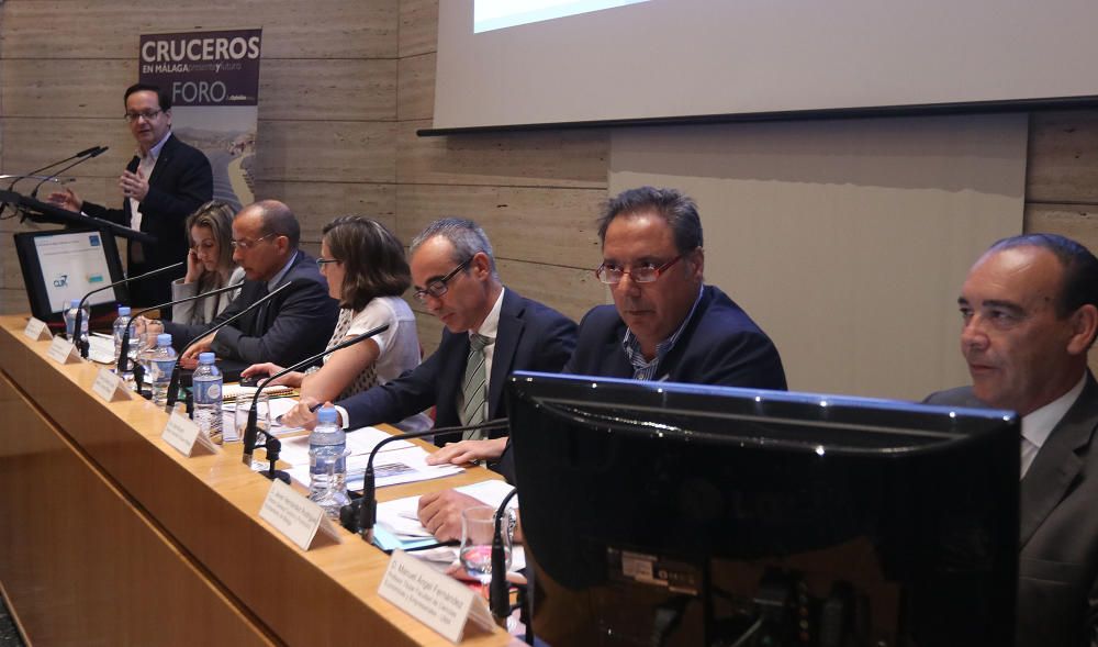 La Opinión de Málaga reunió en un debate al presidente de la Autoridad Portuaria, Paulino Plata, y a otros expertos en turismo, transportes, cruceros y marketing
