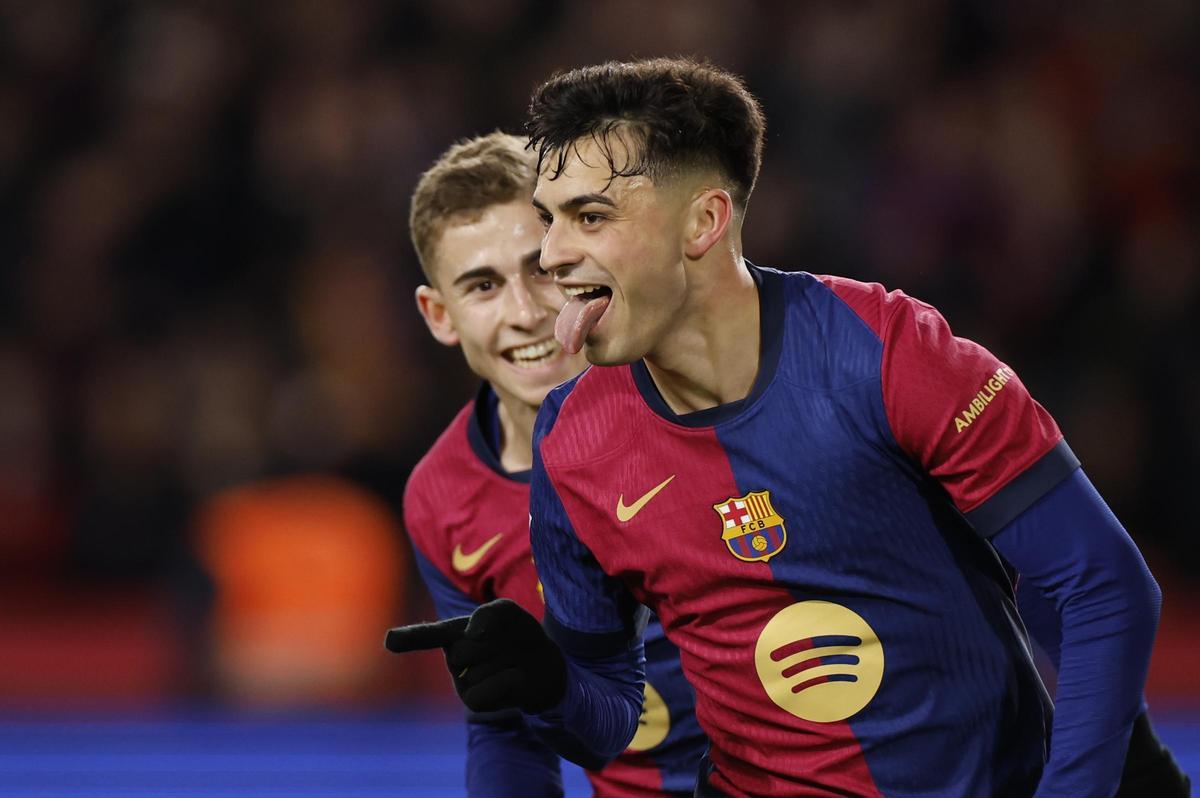 Pedri celebra el primer gol del Barcelona-Atlético Madrid