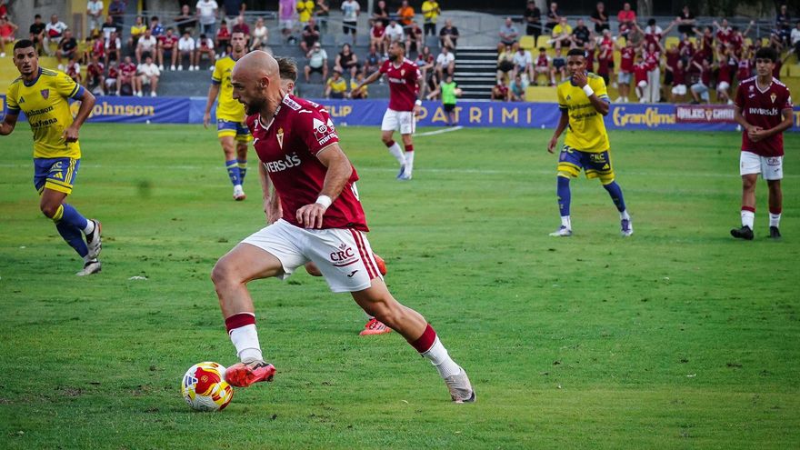 El Real Murcia firma las tablas en Orihuela (1-1)