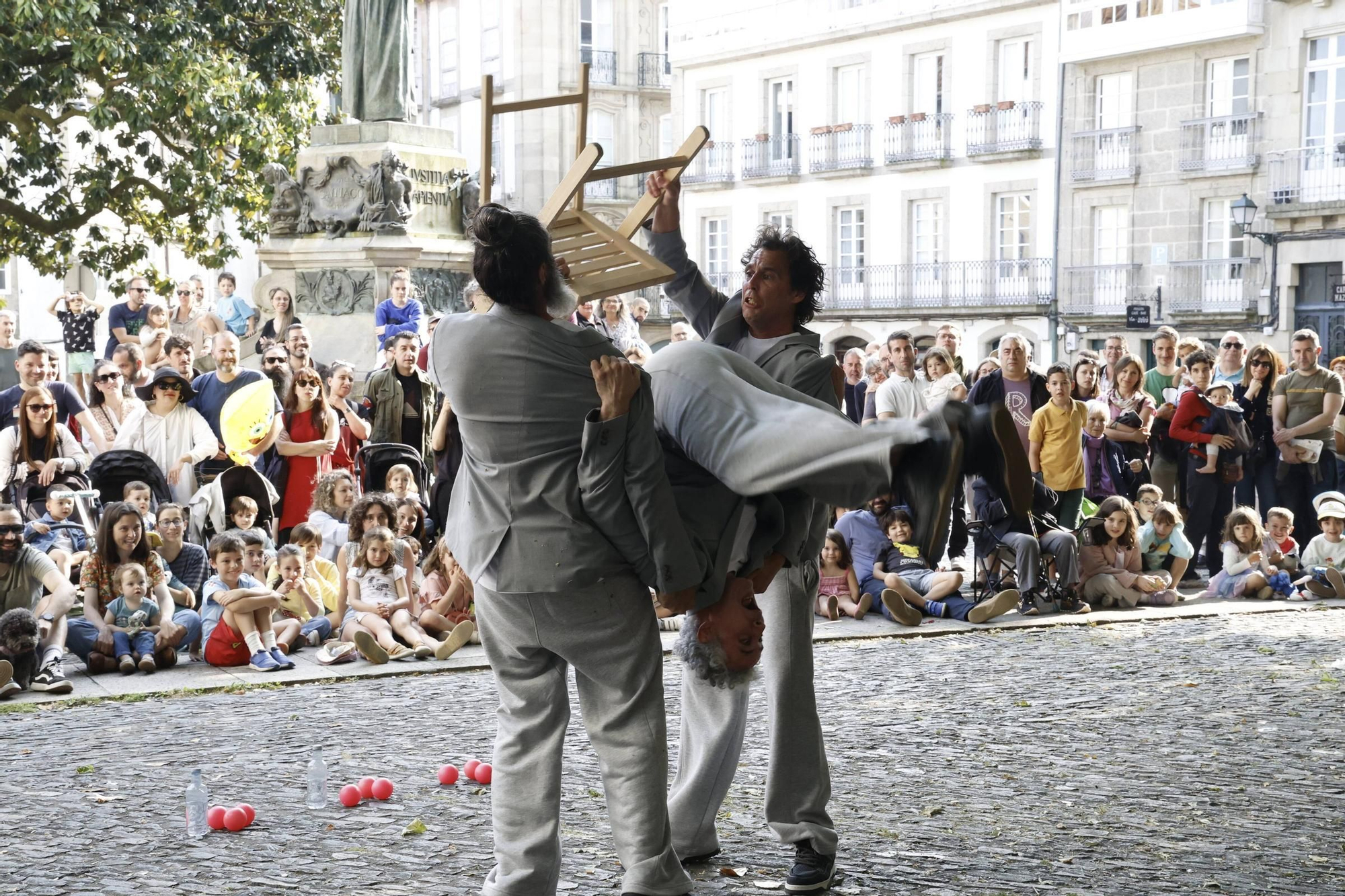 A Ascensión despídese con ciclismo, circo e moita música