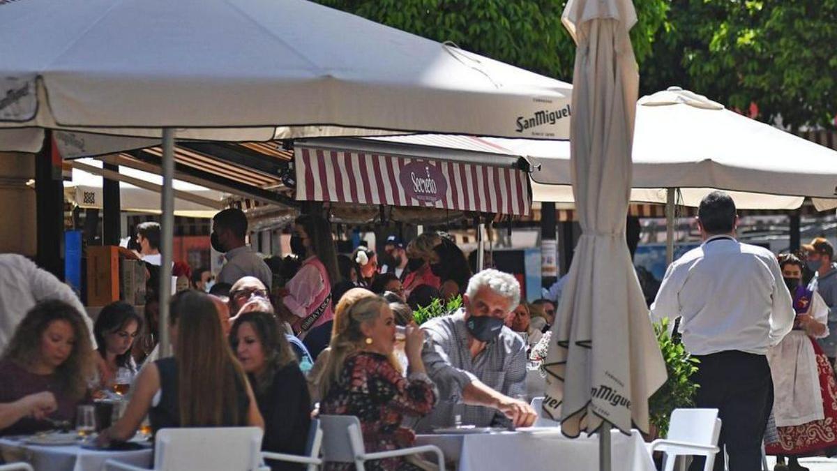Una turista británica, sin palabras por lo que le sirven en un bar de Murcia