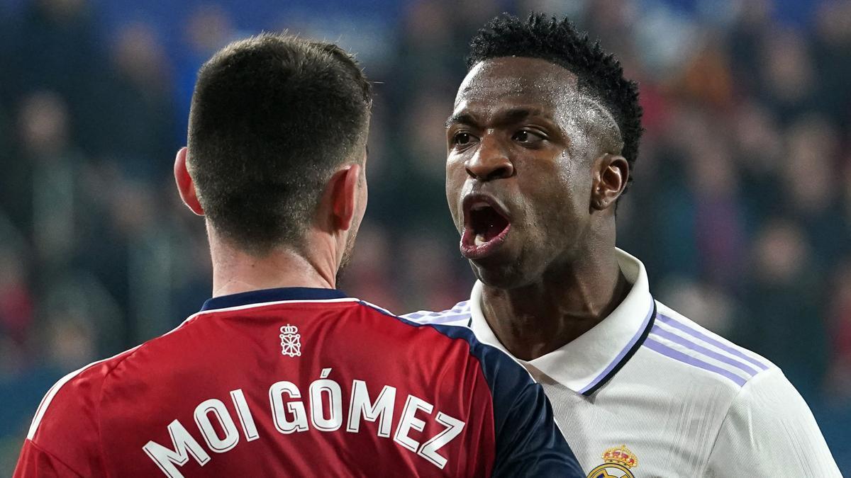 El brasileño se enfrentó con Moi Gómez en el duelo contra Osasuna El brasileño se enfrentó con Moi Gómez en el duelo contra Osasuna