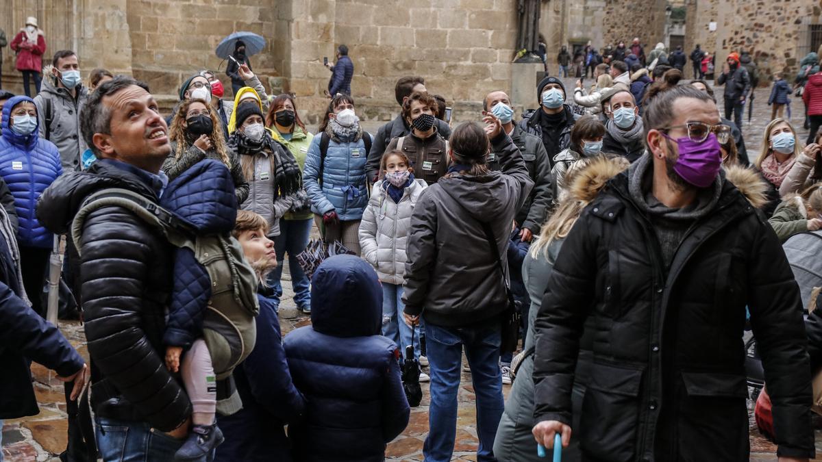 Turistas llenan Cáceres.