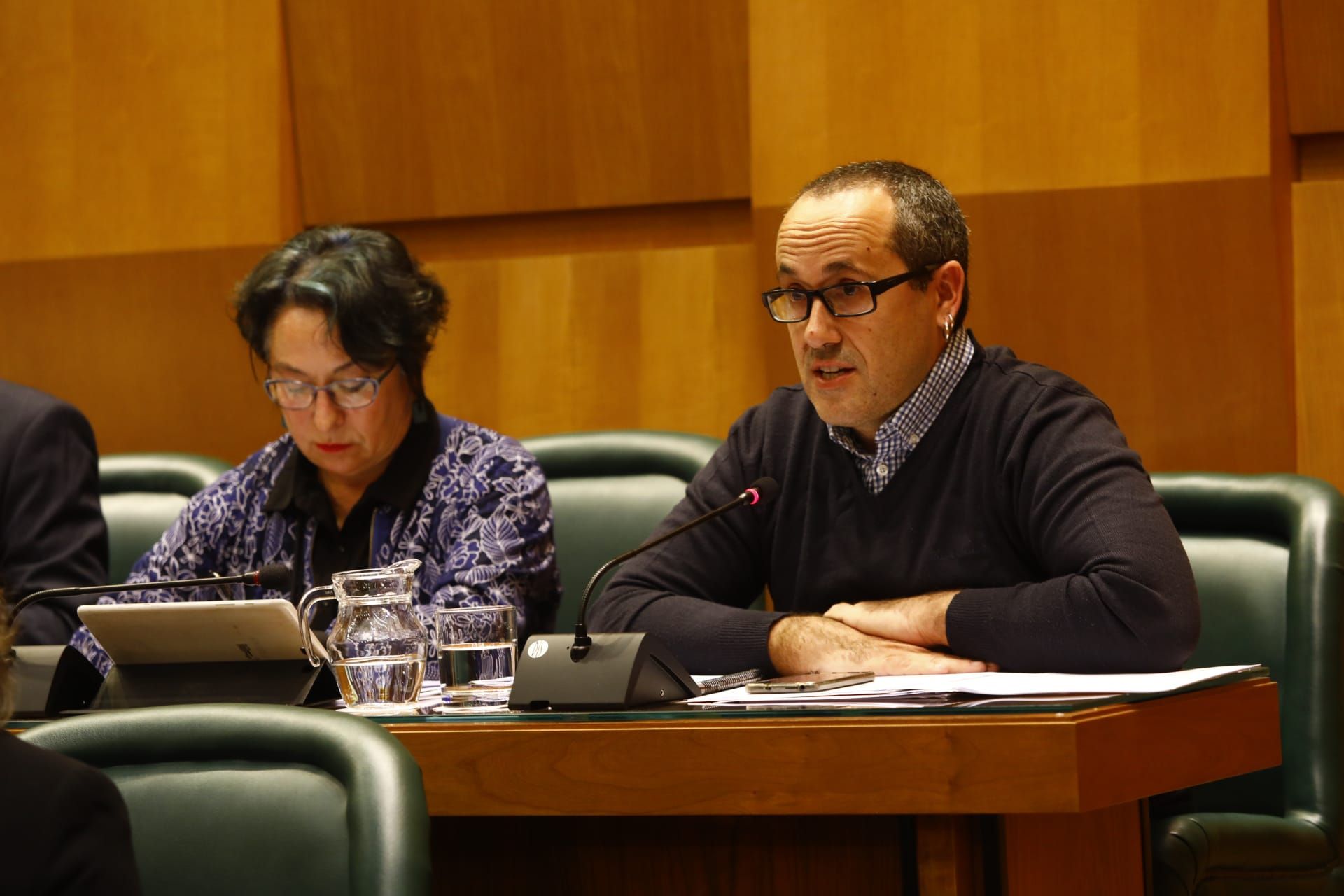 Fotogalería | Pleno del Ayuntamiento de Zaragoza con el futuro de La Romareda en juego