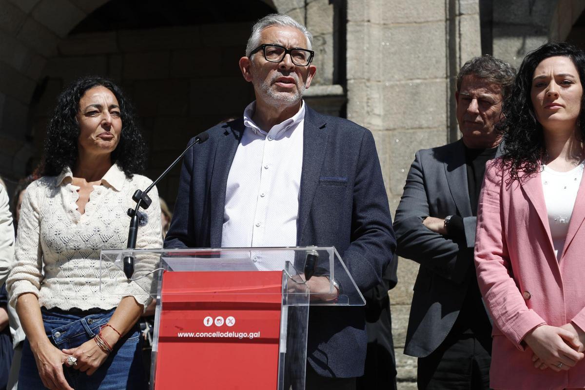 El alcalde socialista de Lugo, Miguel Fernández, este miércoles durante su comparecencia.