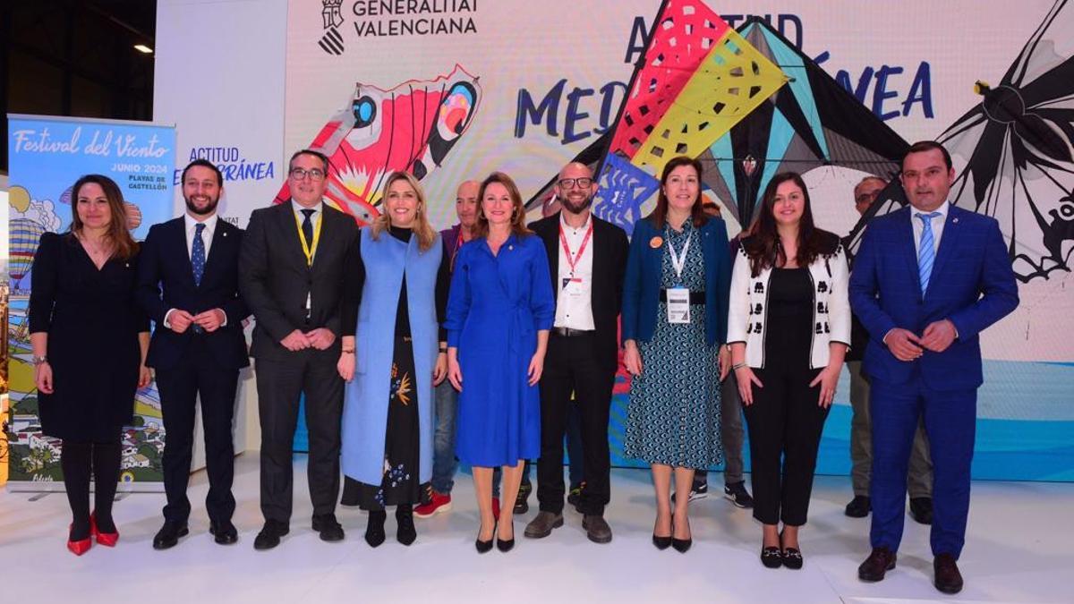 La alcaldesa ha presentado el Festival del Viento junto a otras autoridades como la presidenta de la Diputación.