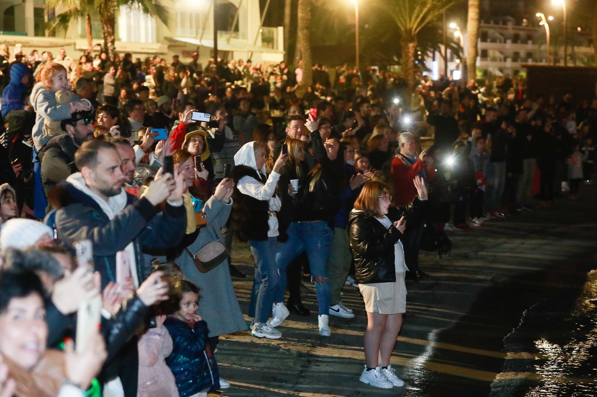 Mira aquí todas las fotos de los Reyes Magos en Ibiza