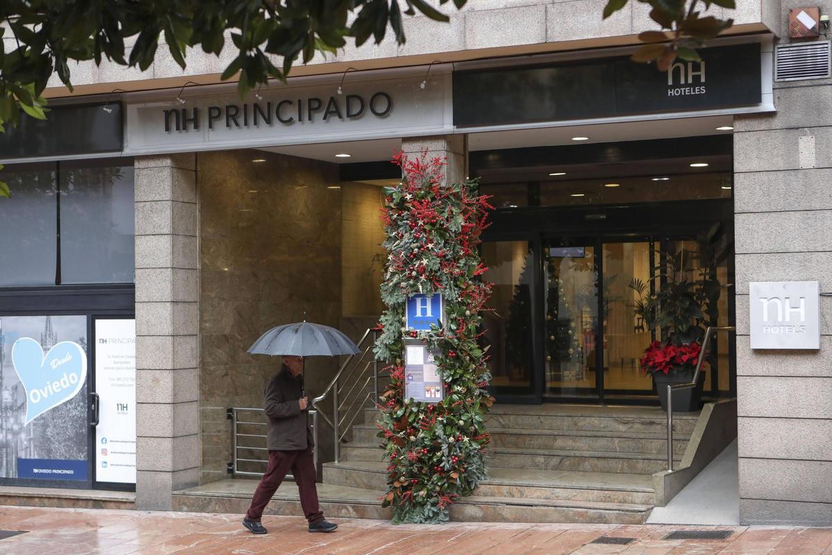 Aspecto actual de la entrada del Hotel NH.