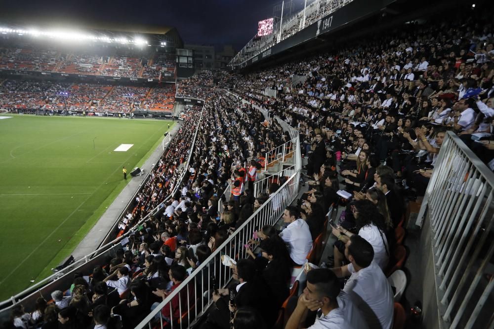 Las bandas de música llenan Mestalla, búscate en la galería