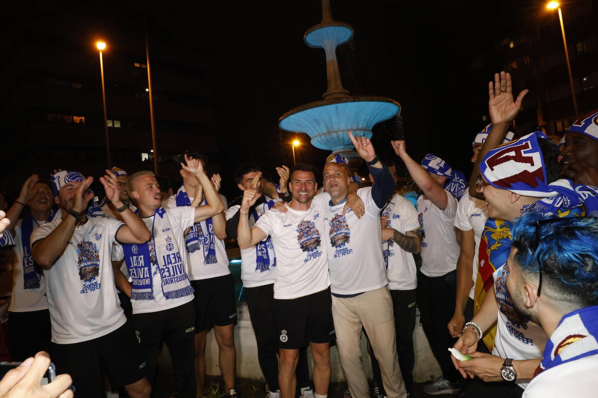 EN IMÁGENES: Locura en las calles de Avilés por el ascenso