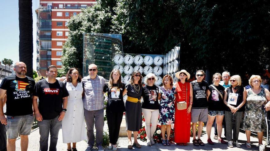 Las víctimas del accidente del metro de València ceden el testigo de "la lucha social" a las tres asociaciones de la dana