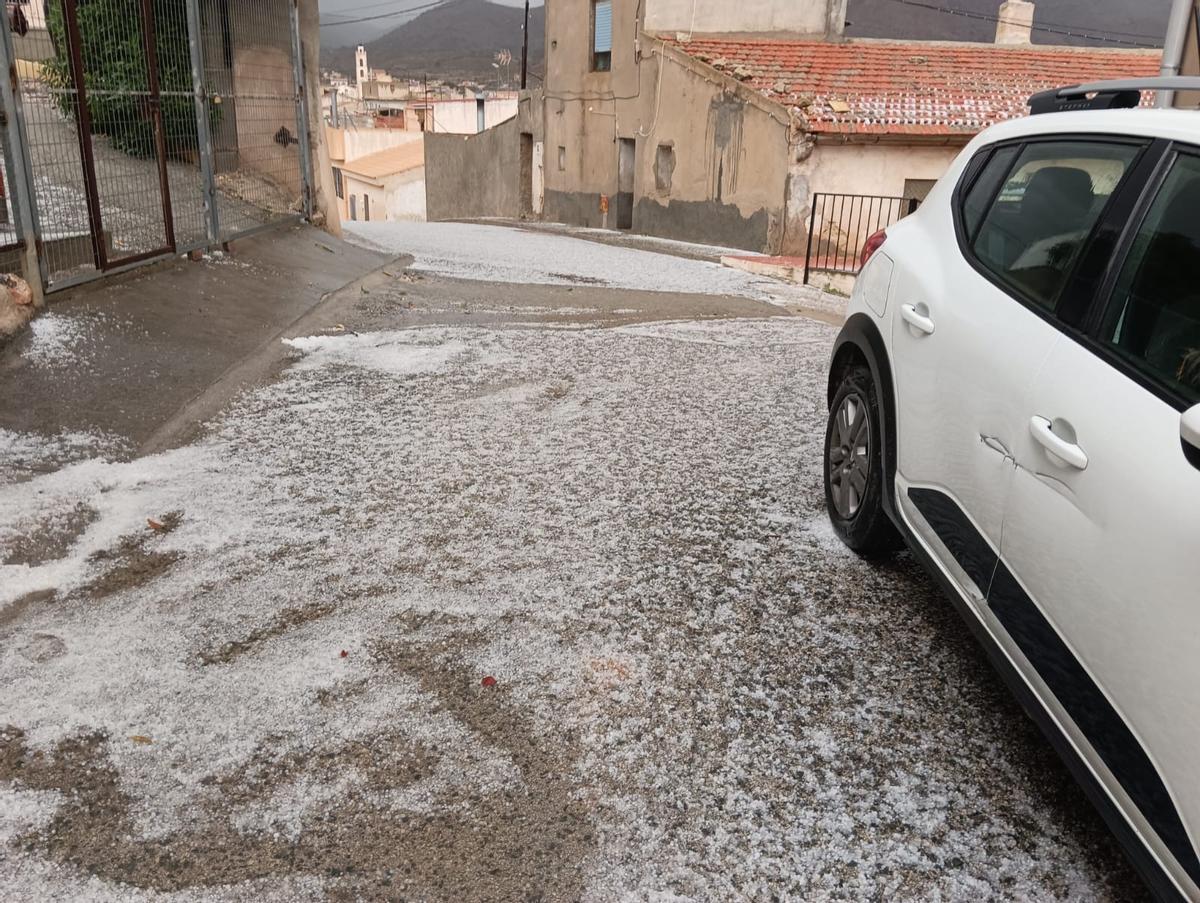 Así han dejado las lluvias las calles de Mascivenda, pedanía de Abanilla