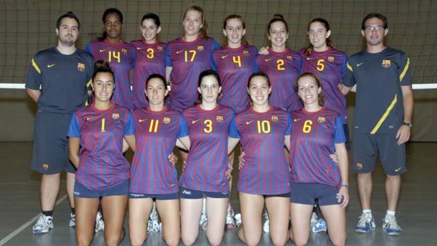 Natalie Ward (17) junto a sus compañeras del plantel ´blaugrana´.