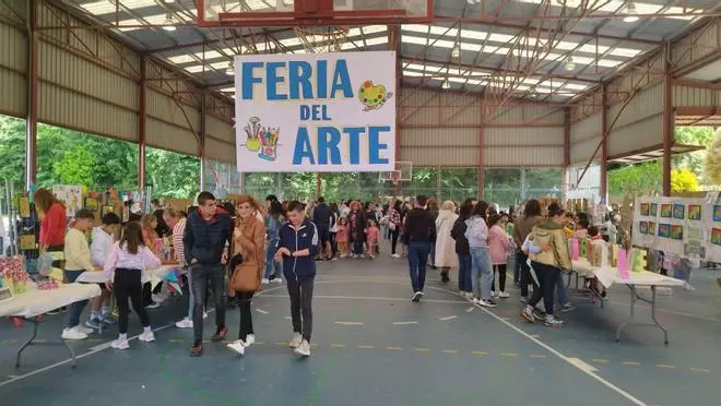 Feria del Arte en el Colegio Reconquista de Cangas de Onís