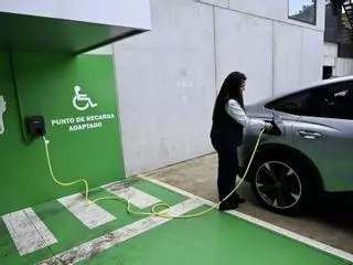 La edad media de los vehículos supera los 13 años y 20.000 carecen de etiqueta ambiental