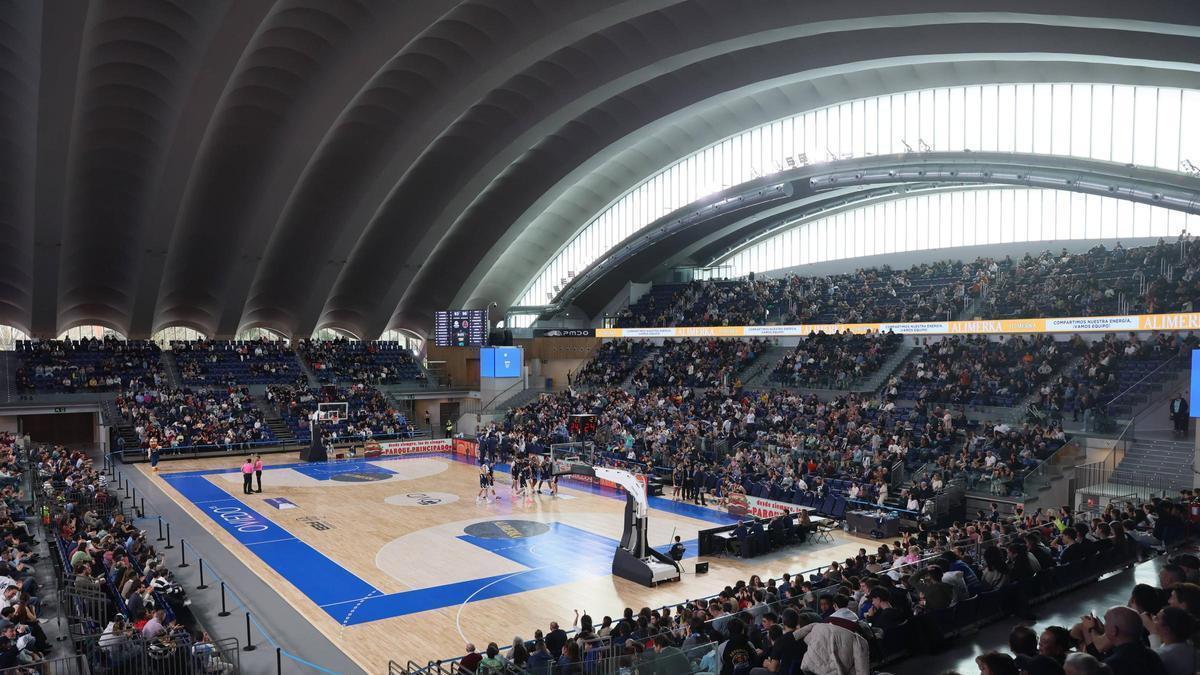 EN IMÁGENES: Partidazo del Alimerka Oviedo Baloncesto ante el Gipuzkoa Basket (90-71)