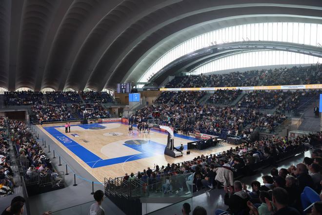 EN IMÁGENES: Partidazo del Alimerka Oviedo Baloncesto ante el Gipuzkoa Basket (90-71)