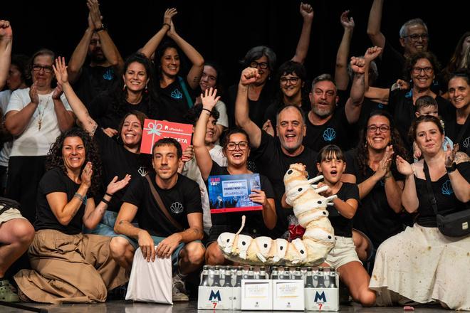 La calle Valladolid gana de nuevo el concurso al mejor decorado de las Fiestas de Sants recreando la Ruta de la Seda
