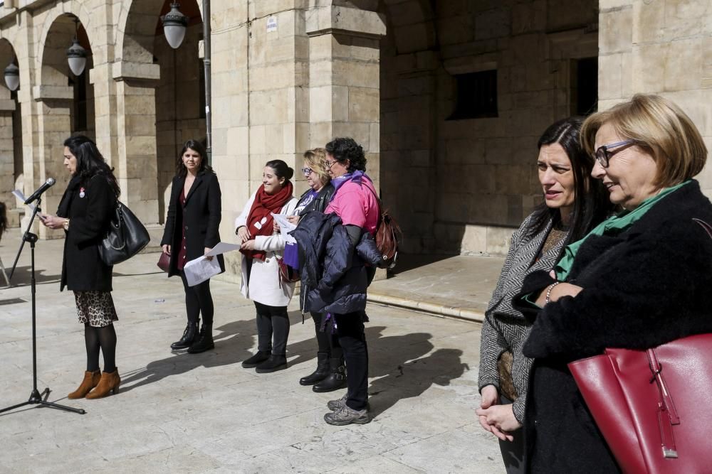 8-M en Asturias: Lectura del manifiesto comarcal del 8M en Avilés