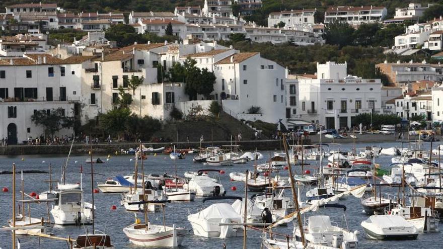 Les destinacions de platja com Cadaqués són algunes de les preferides pels polítics de la Catalunya Central.