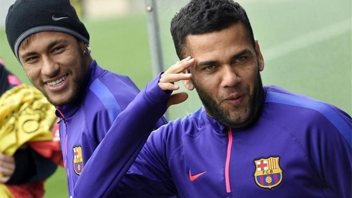 Dani Alves está feliz defiendo la camiseta del FC Barcelona