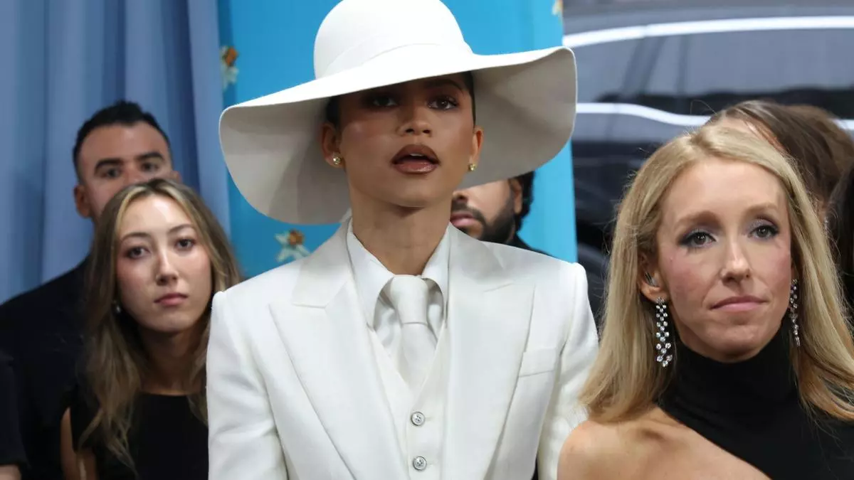 Zendaya y Diana Ross, el saludo c車mplice de las dos reinas de blanco de la Met Gala