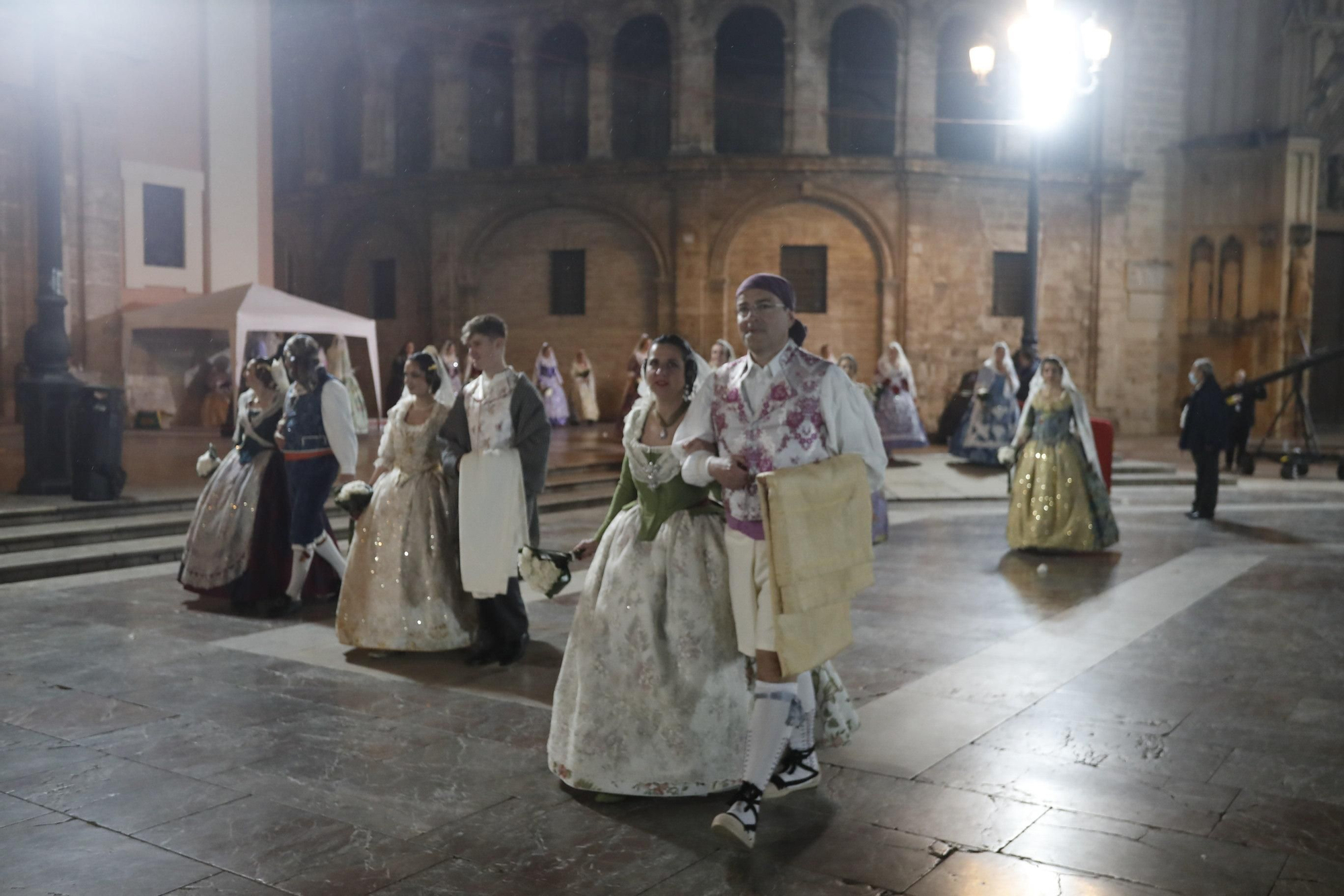 Búscate en el segundo día de ofrenda por la calle de la Paz (entre las 19:00 a las 20:00 horas)